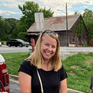 Meet your Posher, Catherine